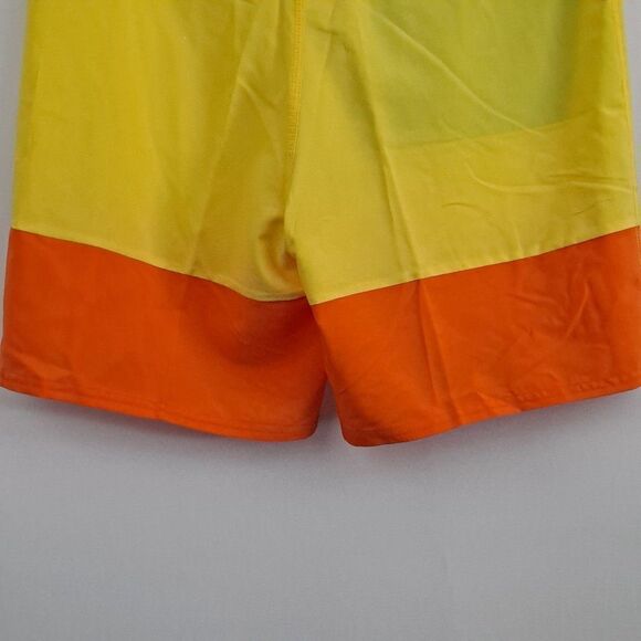 Oakley Mens Board Shorts NWT - Picture 5 of 9